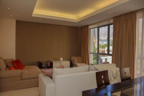 1 Bedroom Property for Sale in Gardens Western Cape